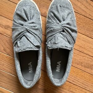 MIA Gray Knotted Flats Comfortable Slip-On Loafers